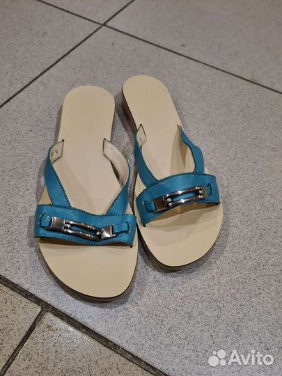 Шлепки женские.Новые