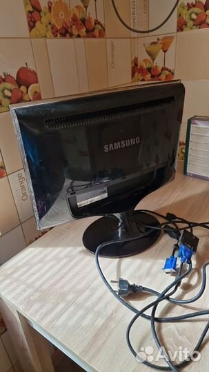 Монитор Samsung SyncMaster T190G