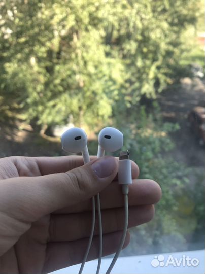 Наушники apple earpods lightning(доставлю по город
