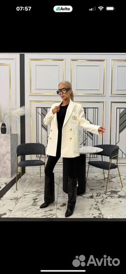 Пиждак новый люкS валентино