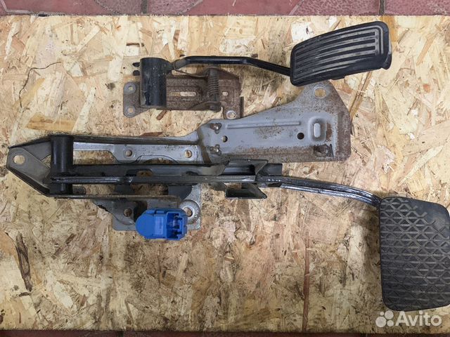 Mazda 3 bk педали