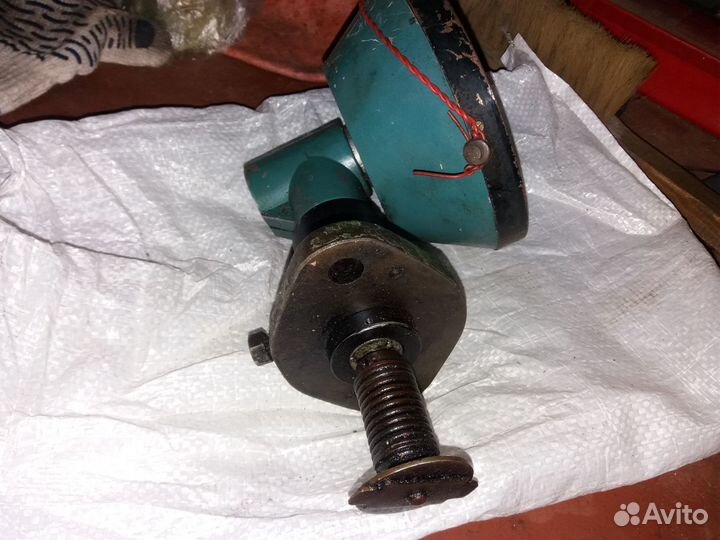 Тахометр механический NVD