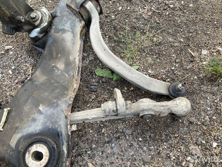 Подрамник передний Ауди a4 b5