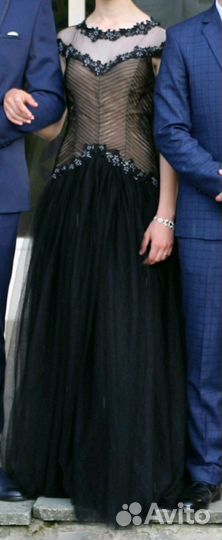 Вечернее платье
