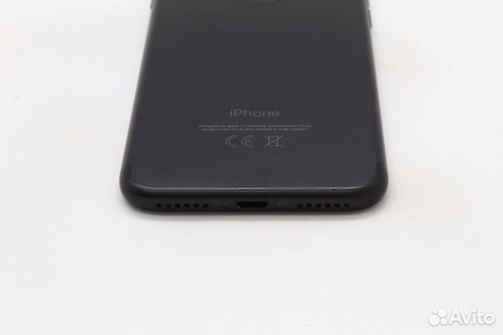 Телефон Apple iPhone 7 32Gb Black