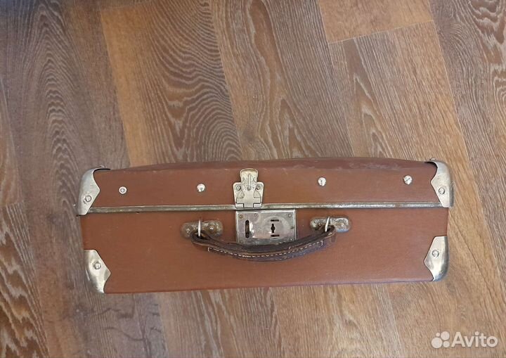 Чемодан времен СССР, коричневый, маленький
