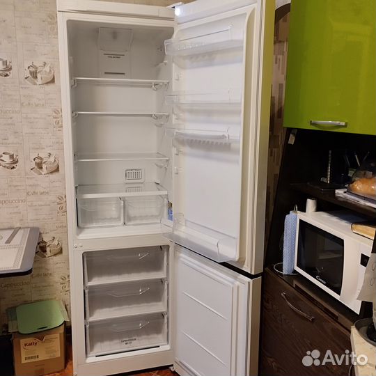 Холодильник indesit no frost