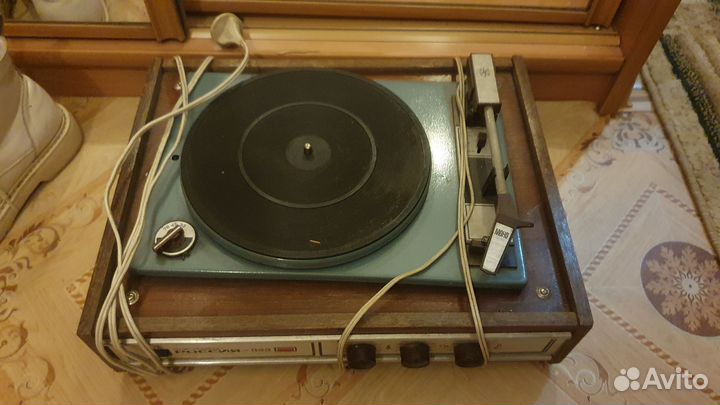 Электрофон проигрыватель Россия-323