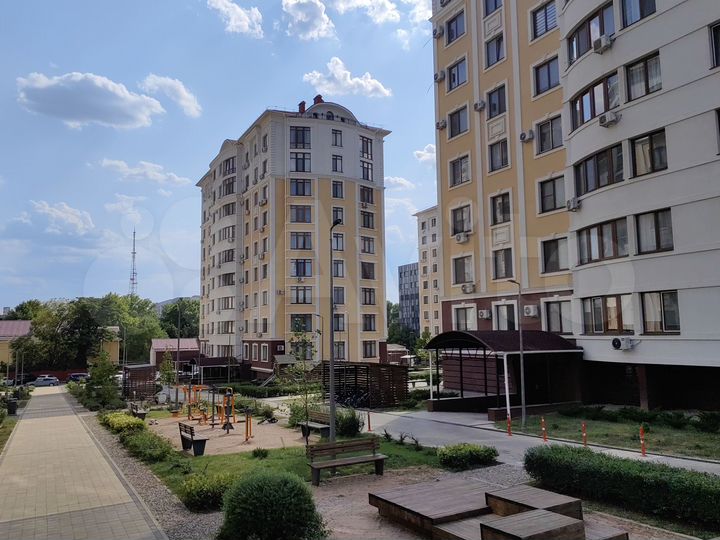 2-к. квартира, 69,7 м², 8/10 эт.