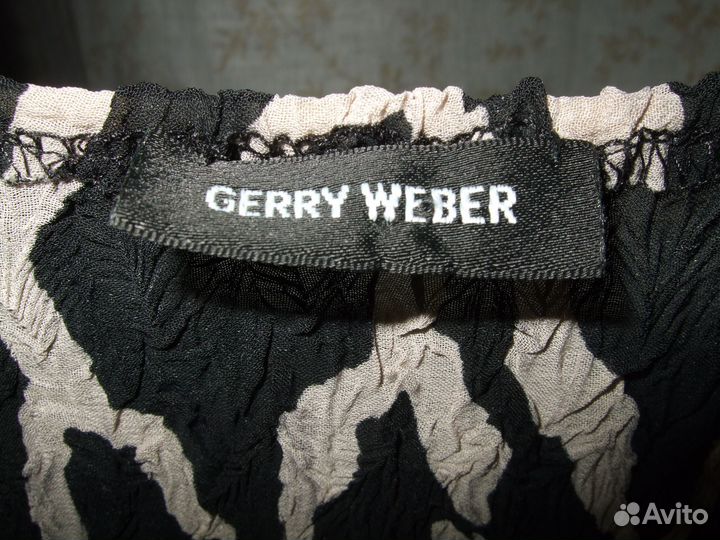 Блуза нарядная Carry Weber