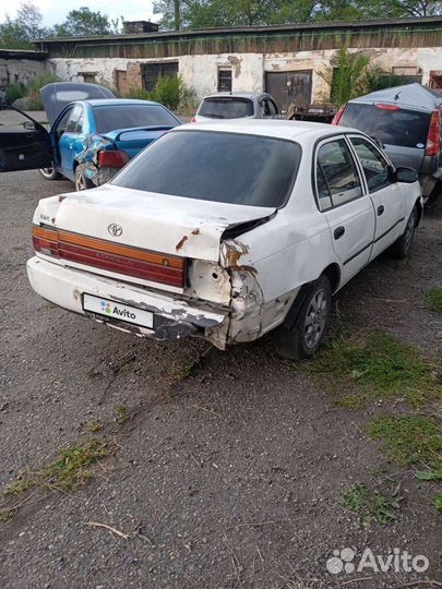 Toyota Corolla 1.5 AT, 1993, битый, 125 588 км