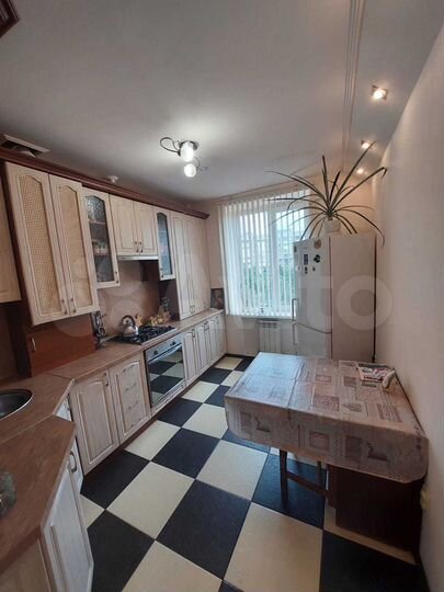 2-к. квартира, 52 м², 4/5 эт.