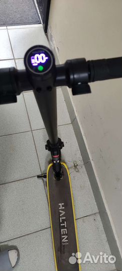 Самокат взрослый электрический бу