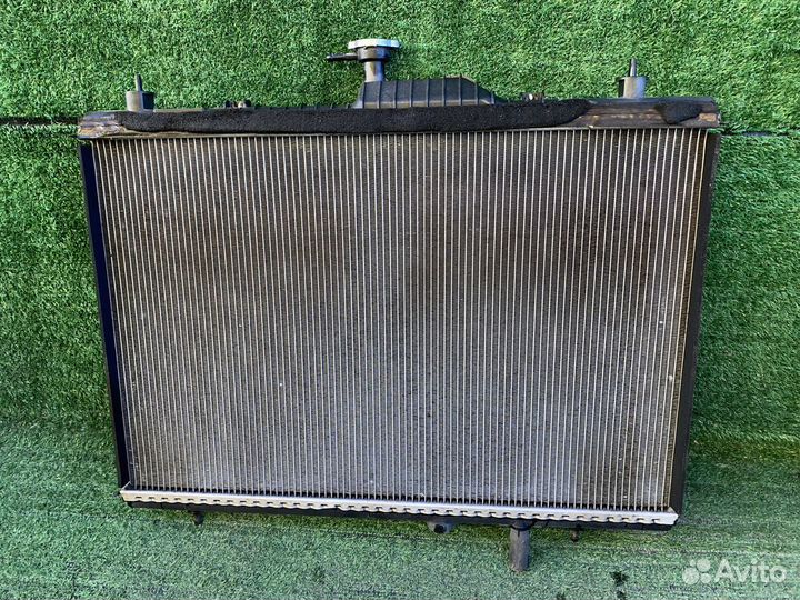 Радиатор охлаждения Renault Koleos HY0