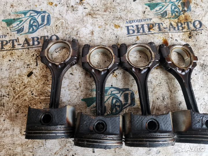 Поршень с шатуном Toyota Yaris I рестайлинг (2003—