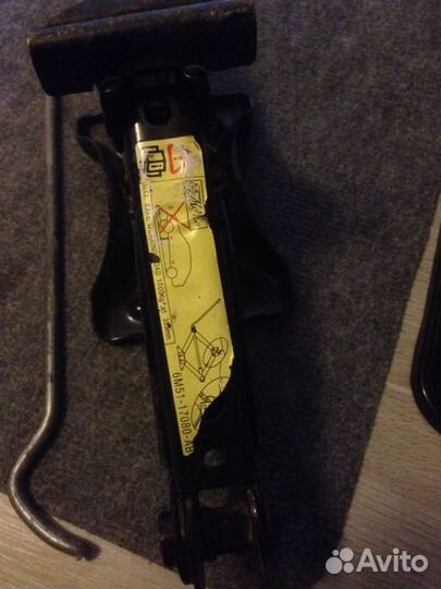 Домкрат форд фокус 2. 6м51-17080-ав. Ford Focus