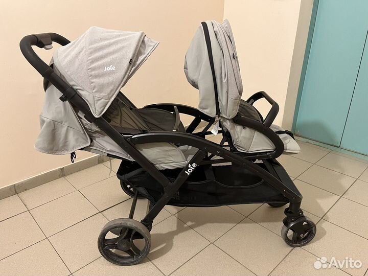 Коляска для погодок joie