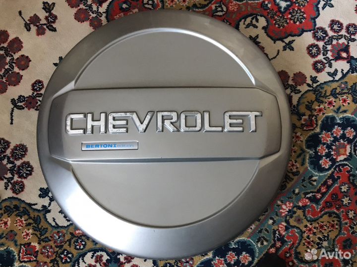 Колпак запасного колеса Шевроле Нива