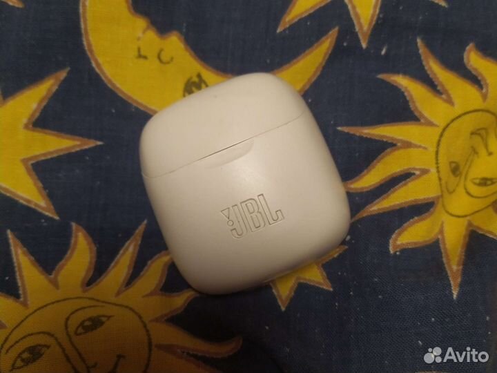 Беспроводные наушники JBL tune225TWS