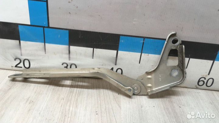 Б/У Петля капота левая Audi Q7 4L 2005-2015#001