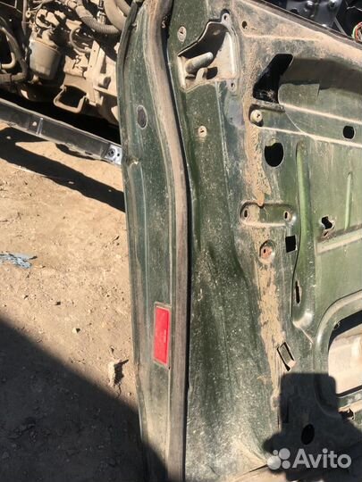 Дверь водительская Мерседес 126