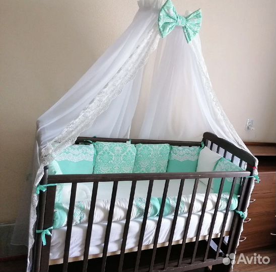 Бортики и балдахин в кроватку
