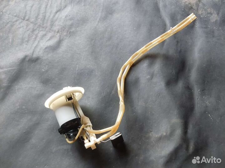 Бензонасос левый Mercedes Benz X204 glk 280