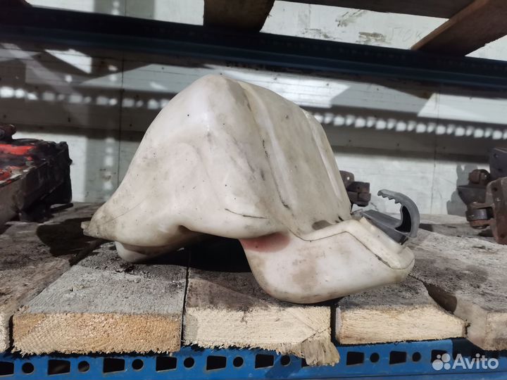 Бачок омывателя лобового стекла Renault Premium