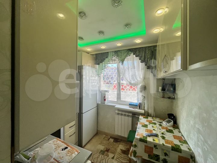 2-к. квартира, 42,2 м², 1/5 эт.