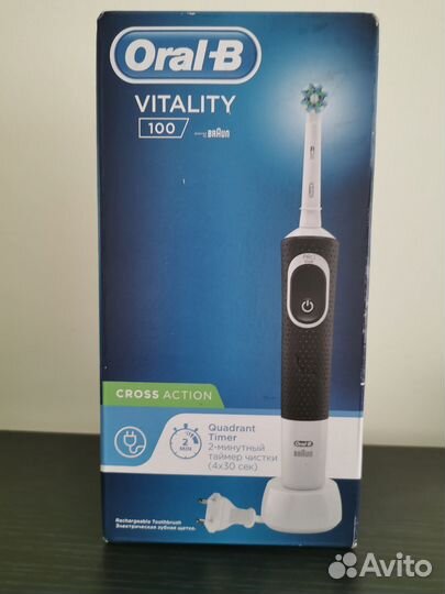 Электрическая зубная щетка oral b новая
