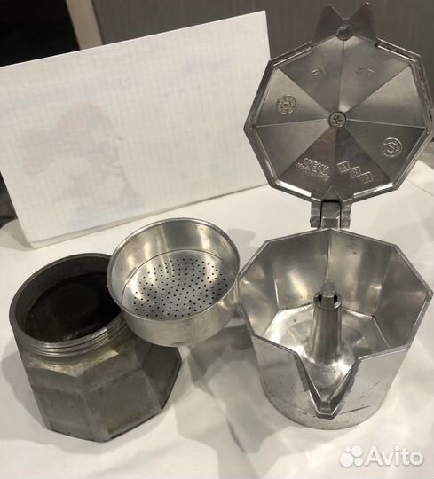 Гейзерная кофеварка bialetti