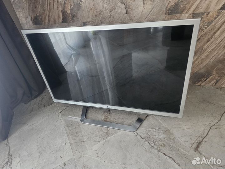 Телевизор LG 42 дюйма