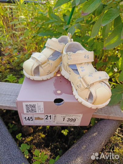 Сандалии для девочки 21 размер