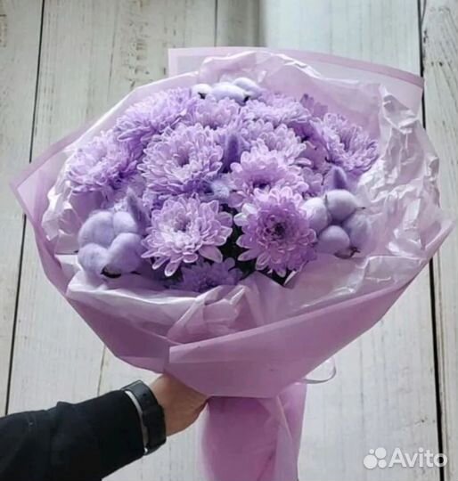 Букет Хризантем с хлопком и лагурусом Доставка