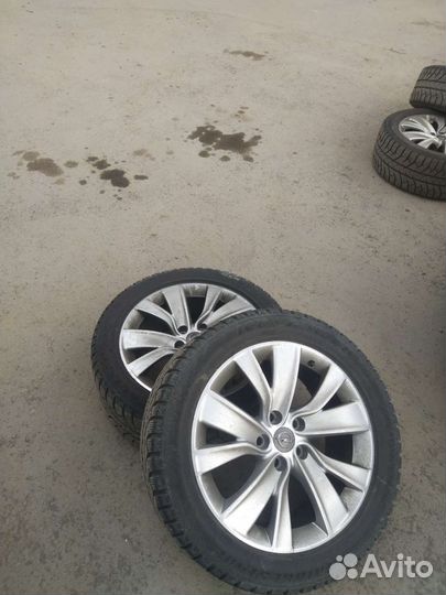 Bridgestone Blizzak Ice 235/50 R18 116