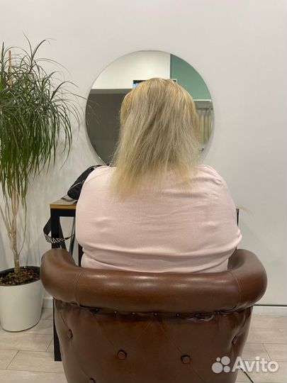 Модель на наращивание волос