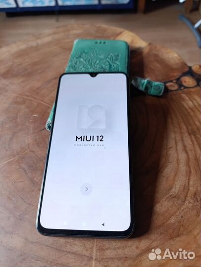 Xiaomi 12, 12/256 ГБ