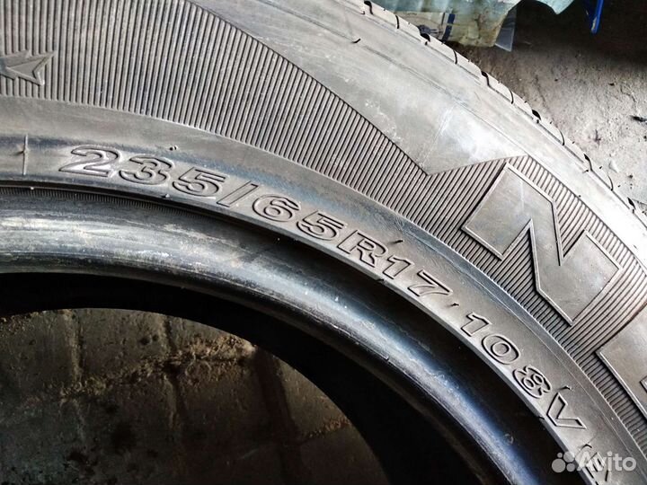 Nexen Roadian HP 235/65 R17