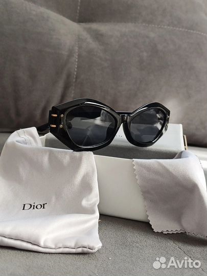 Солнцезащитные очки dior