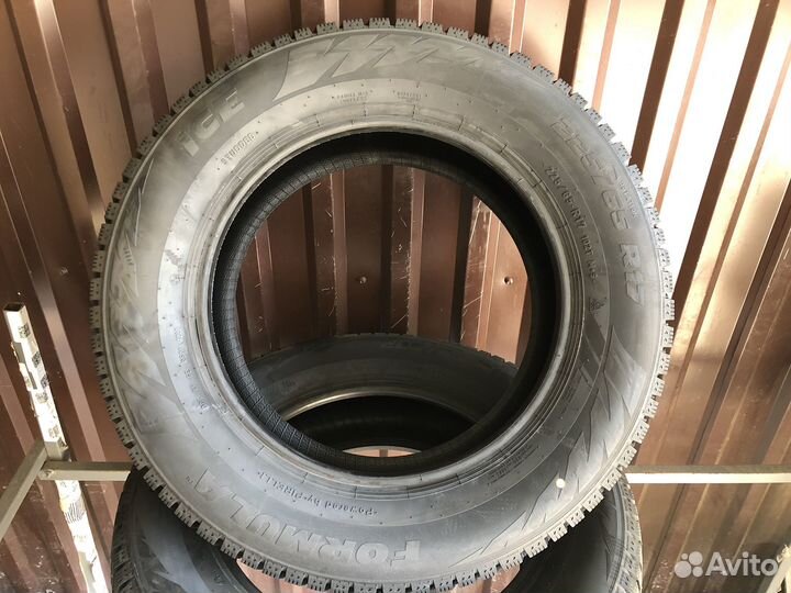 Pirelli Formula Ice 225/65 R17 102T