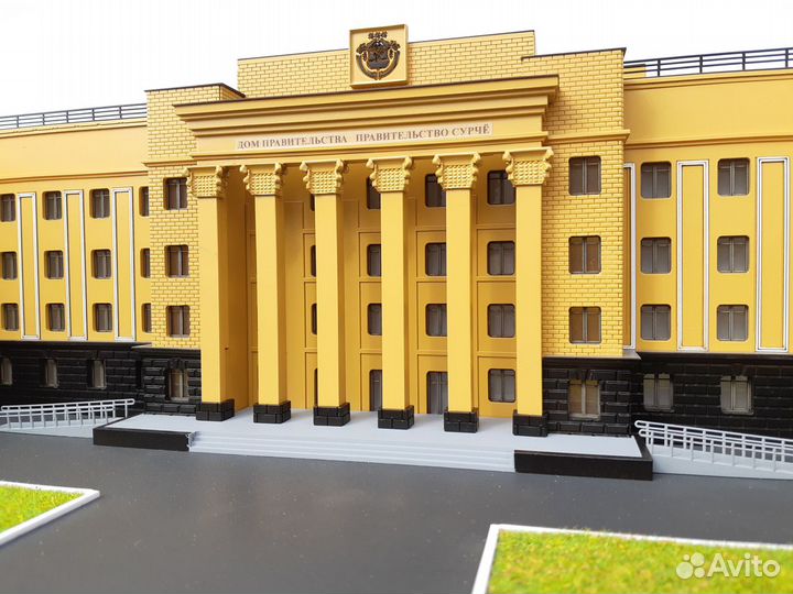 Моделист-макетчик