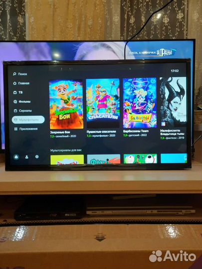 Телевизор SMART tv 32 дюйма