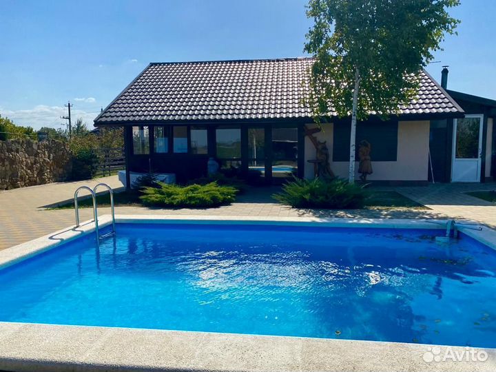 Русская баня на дровах с бассейном