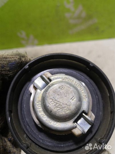 Крышка топливного бака Мерседес Бенз 210 Е-класс