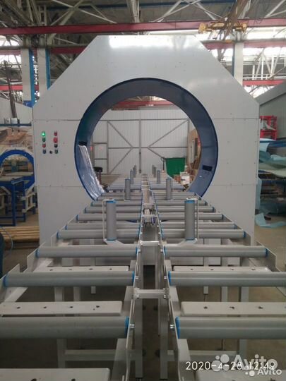 Горизонтальный упаковщик (орбитальный обмотчик)