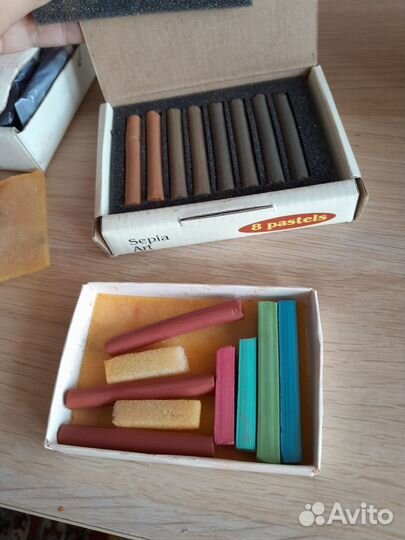 Краски темпера гуашь масло пастель соус