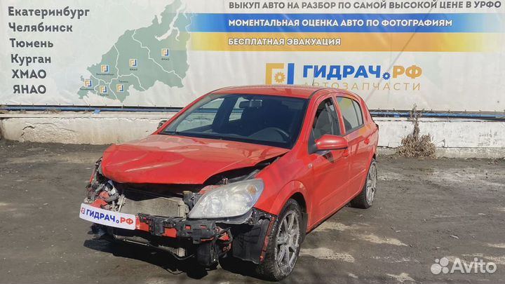 Воздуховод отопителя в бардачок Opel Astra (H) 132