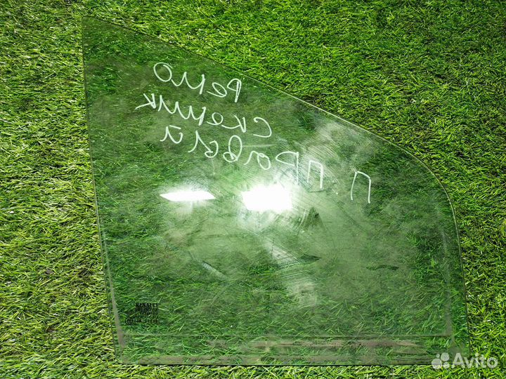 Стекло боковое переднее правое Renault Scenic II