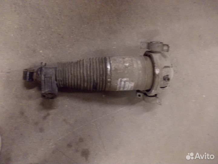 Амортизатор пневмо Audi Q7 2005-2015 7L8616001