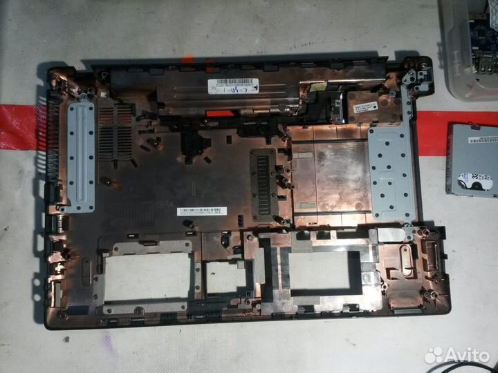 Ноутбуки по запчастям и на восстановление